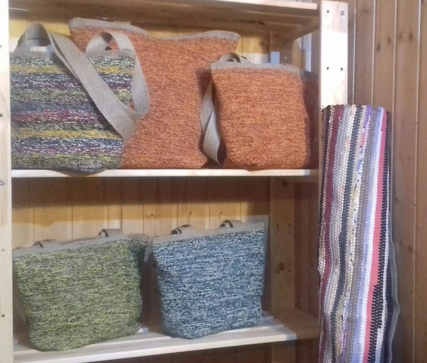 Taschen und Teppiche